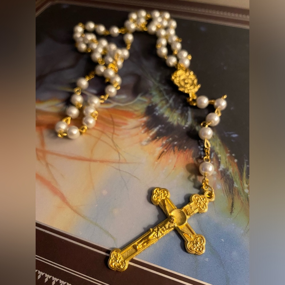 Elegant Gold and Faux Pearl Cross Rosary Necklace
